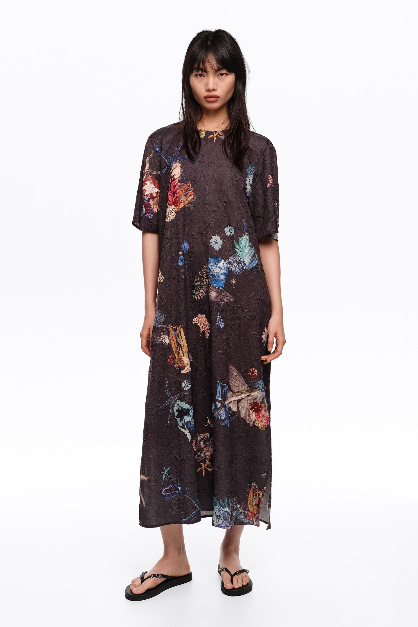 Vestido midi tejido arrugado